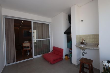 Apartamento à venda com 81m², 3 quartos e 2 vagasVaranda