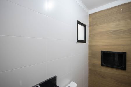 Casa à venda com 180m², 3 quartos e 5 vagasBanheiro da Suíte 2