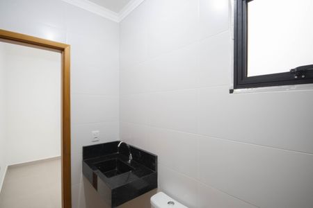 Casa à venda com 180m², 3 quartos e 5 vagasBanheiro da Suíte 2