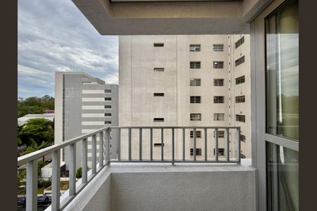 Studio para alugar com 20m², 1 quarto e sem vaga Studio para alugar com 20m², 1 quarto e sem vagaSacada