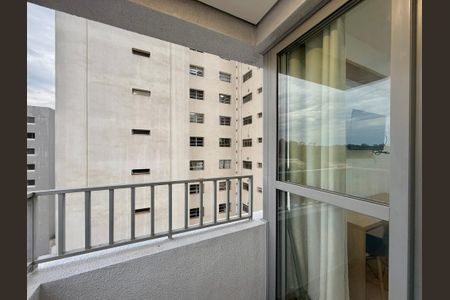 Studio para alugar com 20m², 1 quarto e sem vaga Studio para alugar com 20m², 1 quarto e sem vagaSacada