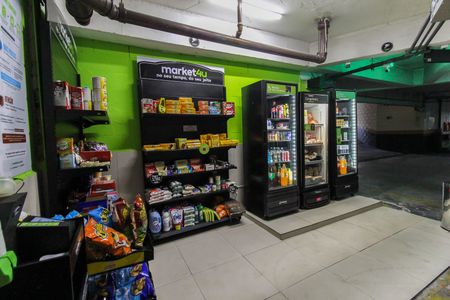 Apartamento à venda com 49m², 2 quartos e 1 vaga Apartamento à venda com 49m², 2 quartos e 1 vagaÁrea Comum - Mercadinho