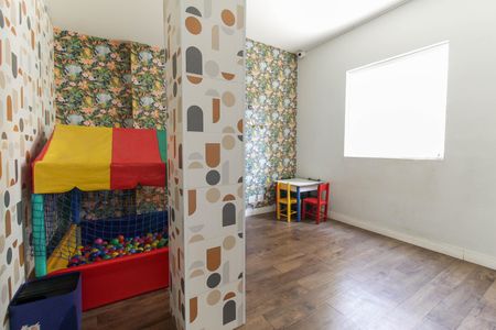 Apartamento à venda com 49m², 2 quartos e 1 vaga Apartamento à venda com 49m², 2 quartos e 1 vagaÁrea Comum - Brinquedoteca