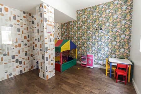 Apartamento à venda com 49m², 2 quartos e 1 vaga Apartamento à venda com 49m², 2 quartos e 1 vagaÁrea Comum - Brinquedoteca