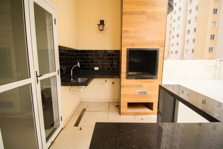 Apartamento à venda com 49m², 2 quartos e 1 vaga Apartamento à venda com 49m², 2 quartos e 1 vagaÁrea Comum - Churrasqueira