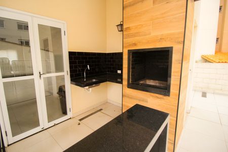 Apartamento à venda com 49m², 2 quartos e 1 vaga Apartamento à venda com 49m², 2 quartos e 1 vagaÁrea Comum - Churrasqueira