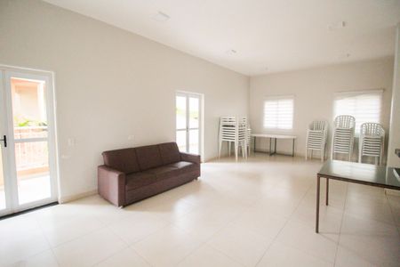 Apartamento à venda com 49m², 2 quartos e 1 vaga Apartamento à venda com 49m², 2 quartos e 1 vagaÁrea Comum - Salão de Festas