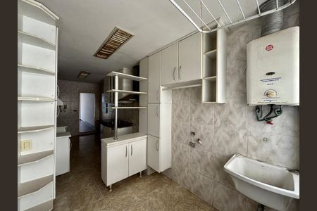 Apartamento à venda com 116m², 3 quartos e 1 vaga Apartamento à venda com 116m², 3 quartos e 1 vagaÁrea de Serviço