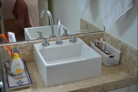 Apartamento à venda com 122m², 3 quartos e 3 vagasBanheiro da Suíte 2