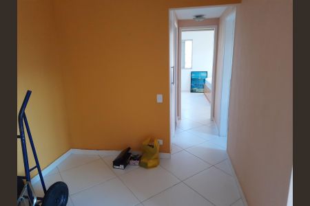Apartamento para alugar com 72m², 2 quartos e 2 vagasSala