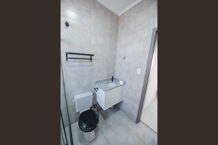 Banheiro de kitnet/studio para alugar com 1 quarto, 40m² em Vila Jaboticabeira, Taubaté