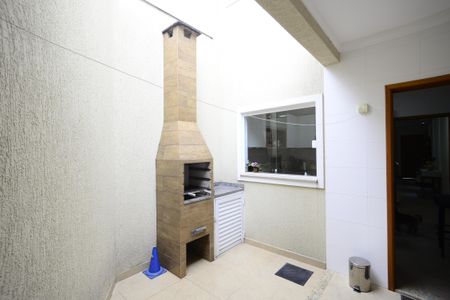 Casa à venda com 111m², 3 quartos e 2 vagasÁrea Externa