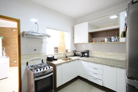 Casa à venda com 111m², 3 quartos e 2 vagasCozinha