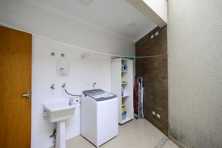 Casa à venda com 111m², 3 quartos e 2 vagasÁrea de Serviço