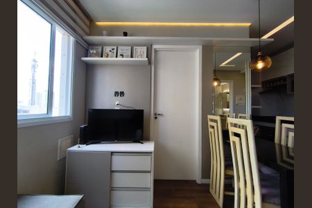 Sala de apartamento para alugar com 2 quartos, 33m² em Cambuci, São Paulo