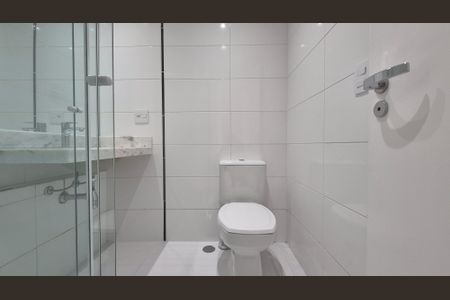 Apartamento à venda com 128m², 4 quartos e 2 vagas Apartamento à venda com 128m², 4 quartos e 2 vagasBanheiro da suíte 3