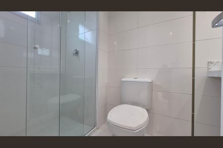 Apartamento à venda com 128m², 4 quartos e 2 vagas Apartamento à venda com 128m², 4 quartos e 2 vagasBanheiro da suíte