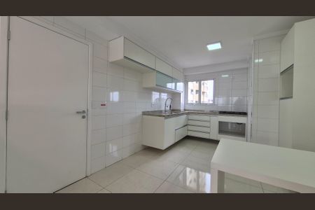 Apartamento à venda com 128m², 4 quartos e 2 vagas Apartamento à venda com 128m², 4 quartos e 2 vagasCozinha