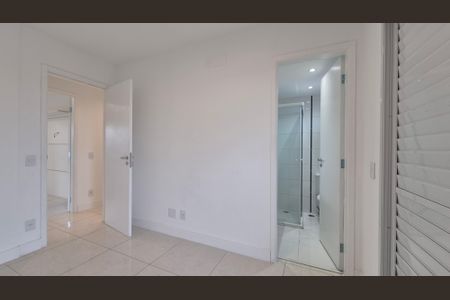 Apartamento à venda com 128m², 4 quartos e 2 vagas Apartamento à venda com 128m², 4 quartos e 2 vagasSuíte 2