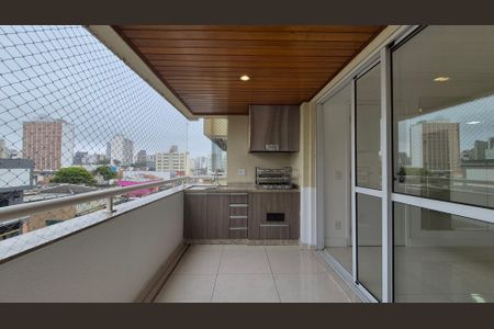 Apartamento à venda com 128m², 4 quartos e 2 vagas Apartamento à venda com 128m², 4 quartos e 2 vagasVaranda
