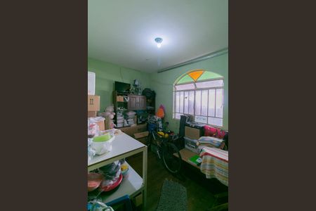 Casa à venda com 600m², 4 quartos e 8 vagas Casa à venda com 600m², 4 quartos e 8 vagasQuarto 2