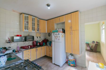 Casa à venda com 600m², 4 quartos e 8 vagas Casa à venda com 600m², 4 quartos e 8 vagasCozinha