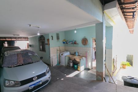 Casa à venda com 600m², 4 quartos e 8 vagas Casa à venda com 600m², 4 quartos e 8 vagasGaragem