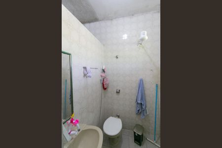 Casa à venda com 600m², 4 quartos e 8 vagas Casa à venda com 600m², 4 quartos e 8 vagasBanheiro da Suíte 2