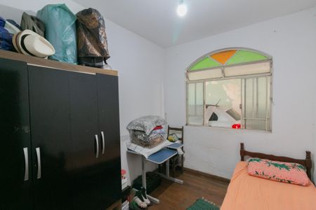 Casa à venda com 600m², 4 quartos e 8 vagas Casa à venda com 600m², 4 quartos e 8 vagasQuarto 1