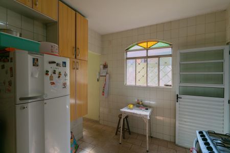 Casa à venda com 600m², 4 quartos e 8 vagas Casa à venda com 600m², 4 quartos e 8 vagasCozinha