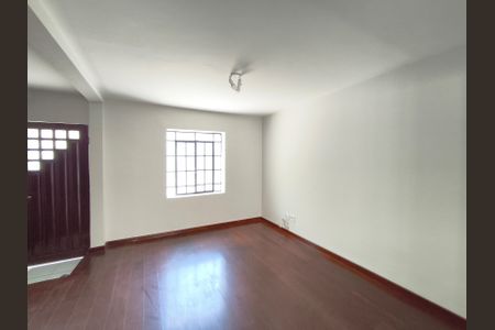 Sala de casa à venda com 2 quartos, 140m² em Liberdade, São Paulo