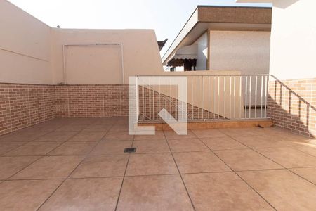 Casa à venda com 144m², 3 quartos e 2 vagas Casa à venda com 144m², 3 quartos e 2 vagasÁrea comum