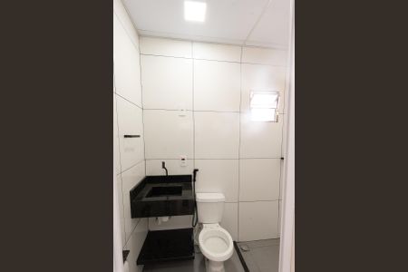 Banheiro de casa para alugar com 1 quarto, 20m² em Cidade Satélite Íris, Campinas