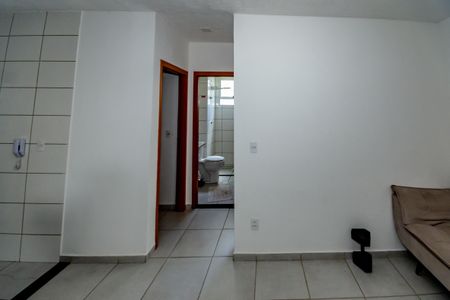 Sala de apartamento para alugar com 2 quartos, 38m² em Cerejeira (justinópolis), Ribeirão das Neves