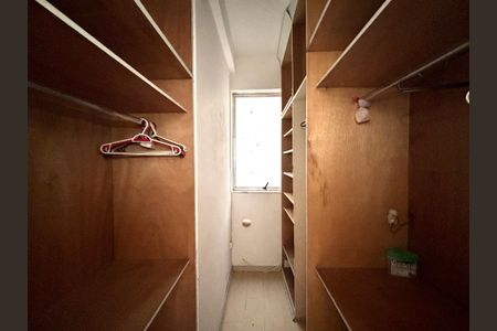 Apartamento à venda com 70m², 2 quartos e 1 vagaSuíte 1 closet