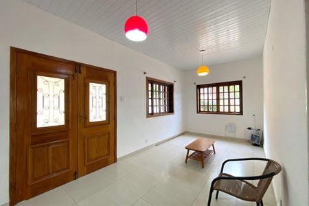Casa para alugar com 2000m², 3 quartos e 4 vagasSala