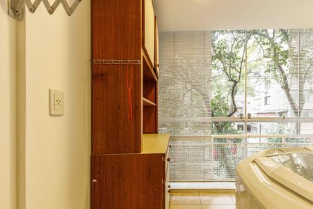 Apartamento à venda com 100m², 2 quartos e sem vaga Apartamento à venda com 100m², 2 quartos e sem vagaÁrea de Serviço