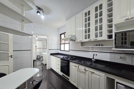 Apartamento à venda com 149m², 4 quartos e 3 vagasCozinha