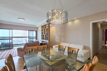 Apartamento à venda com 149m², 4 quartos e 3 vagasSala