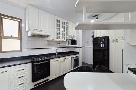 Apartamento à venda com 149m², 4 quartos e 3 vagasCozinha