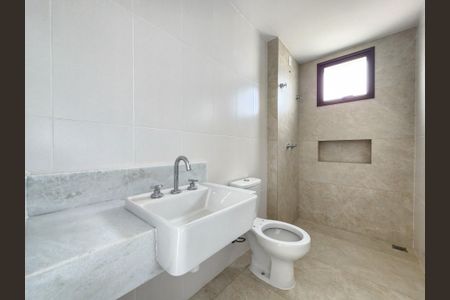 Apartamento à venda com 166m², 3 quartos e 3 vagas Apartamento à venda com 166m², 3 quartos e 3 vagasBanheiro da Suíte