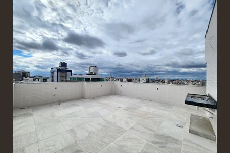 Apartamento à venda com 166m², 3 quartos e 3 vagas Apartamento à venda com 166m², 3 quartos e 3 vagasCobertura