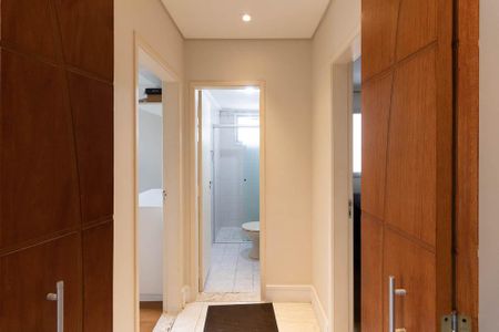 Apartamento à venda com 60m², 2 quartos e 1 vaga Apartamento à venda com 60m², 2 quartos e 1 vagaCorredor