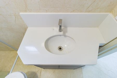 Casa de condomínio à venda com 150m², 3 quartos e 2 vagas Casa de condomínio à venda com 150m², 3 quartos e 2 vagasBanheiro da Suíte 1