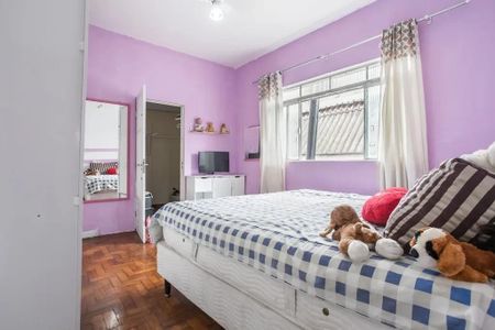 Casa de condomínio à venda com 238m², 6 quartos e 5 vagas Casa de condomínio à venda com 238m², 6 quartos e 5 vagasQuarto 2