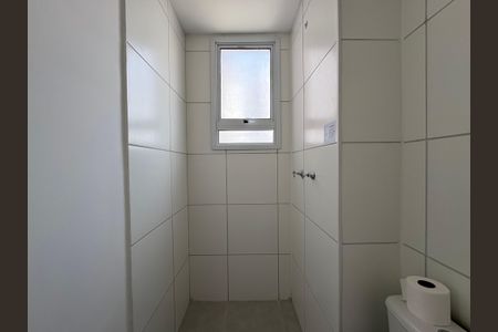 Apartamento à venda com 42m², 2 quartos e 1 vaga Apartamento à venda com 42m², 2 quartos e 1 vagaBanheiro