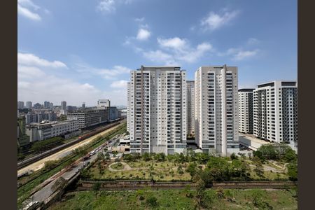 Apartamento à venda com 42m², 2 quartos e 1 vaga Apartamento à venda com 42m², 2 quartos e 1 vagaVista da Sacada