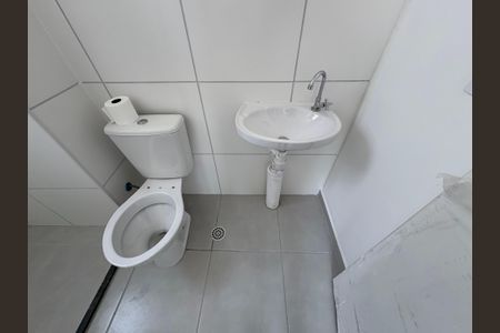 Apartamento à venda com 42m², 2 quartos e 1 vaga Apartamento à venda com 42m², 2 quartos e 1 vagaBanheiro