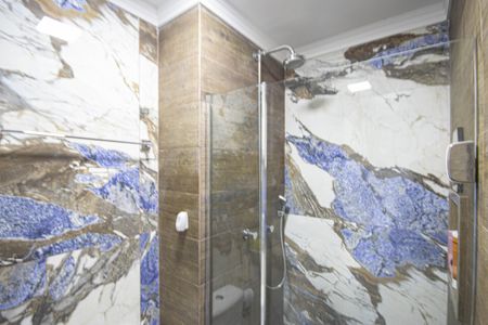 Apartamento à venda com 55m², 2 quartos e 1 vaga Apartamento à venda com 55m², 2 quartos e 1 vagaBanheiro