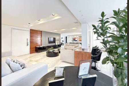 Apartamento à venda com 260m², 3 quartos e 3 vagasSala